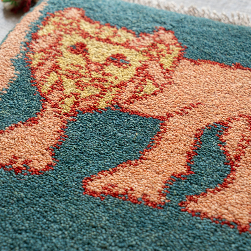 ギャッベ　ペルシャ手織り絨毯　座布団　41×37cm