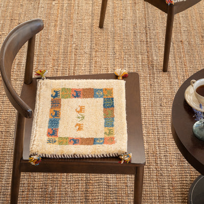 ギャッベ　ペルシャ手織り絨毯　座布団　41×35cm