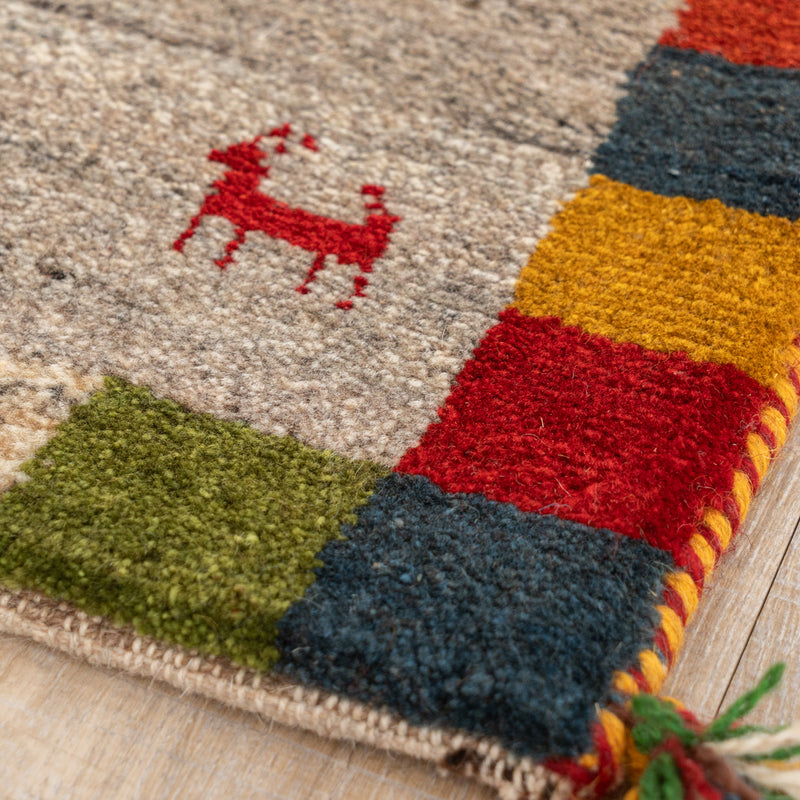 ギャッベ　ペルシャ手織り絨毯　座布団　44×42cm