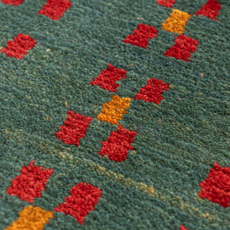 ギャッベ　ペルシャ手織り絨毯　座布団　40×43cm