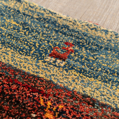 ギャッベ　ペルシャ手織り絨毯　座布団　43×44cm