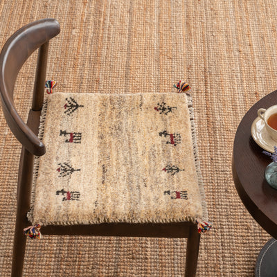 ギャッベ　ペルシャ手織り絨毯　座布団　47×42cm