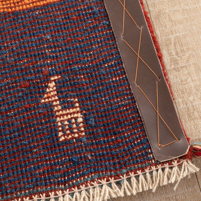 ギャッベ　ペルシャ手織り絨毯　座布団　46×42cm