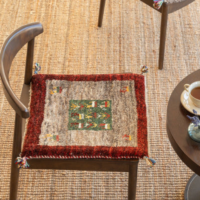 ギャッベ　ペルシャ手織り絨毯　座布団　45×46cm
