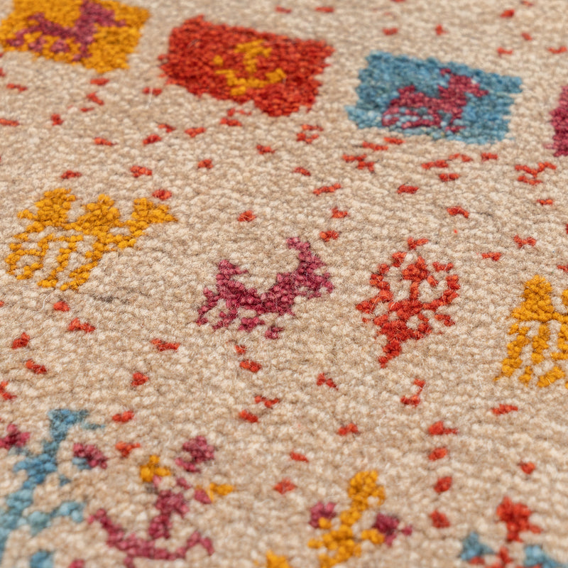 ギャッベ　ペルシャ手織り絨毯　座布団　43×44cm