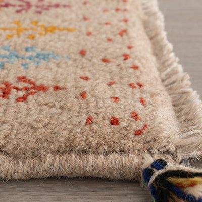 ギャッベ　ペルシャ手織り絨毯　座布団　43×44cm