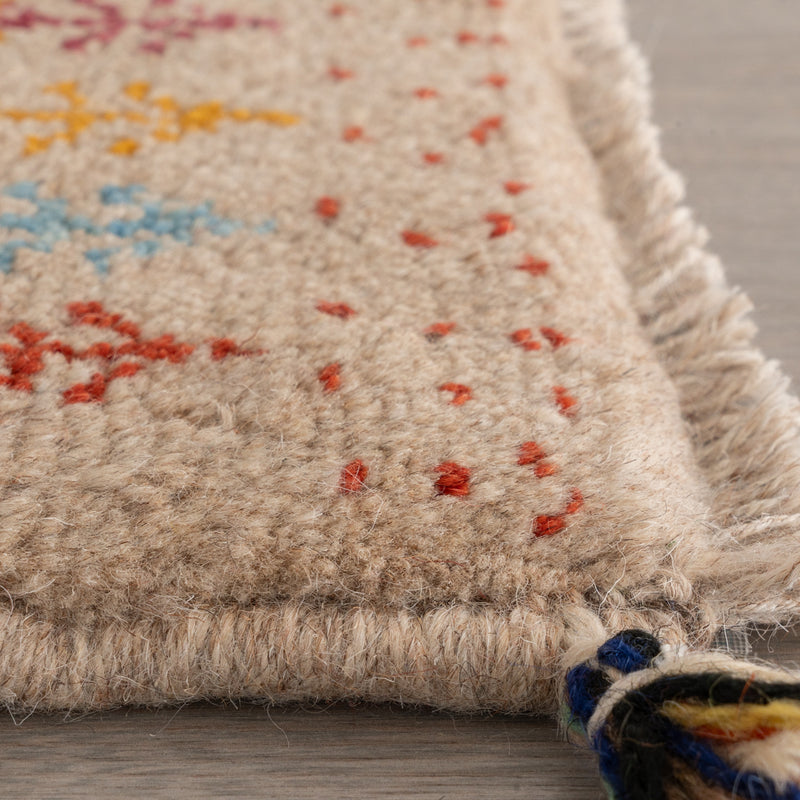 ギャッベ　ペルシャ手織り絨毯　座布団　43×44cm