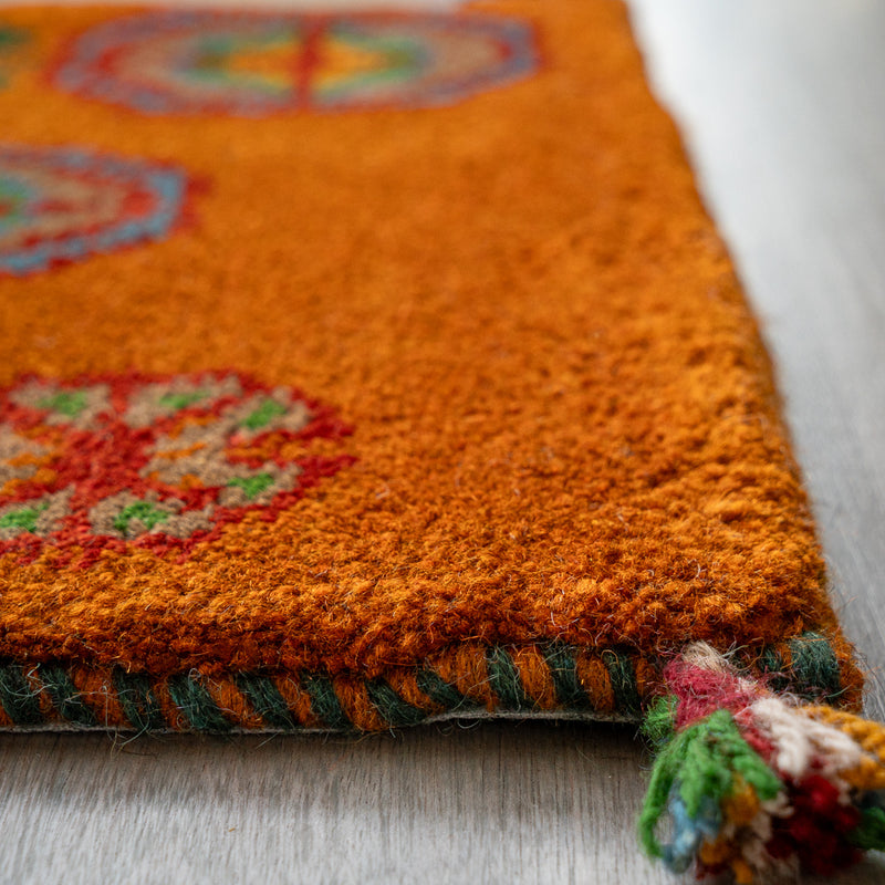 ギャッベ　ペルシャ手織り絨毯　座布団　42×41cm