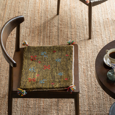 ギャッベ　ペルシャ手織り絨毯　座布団　44×36cm