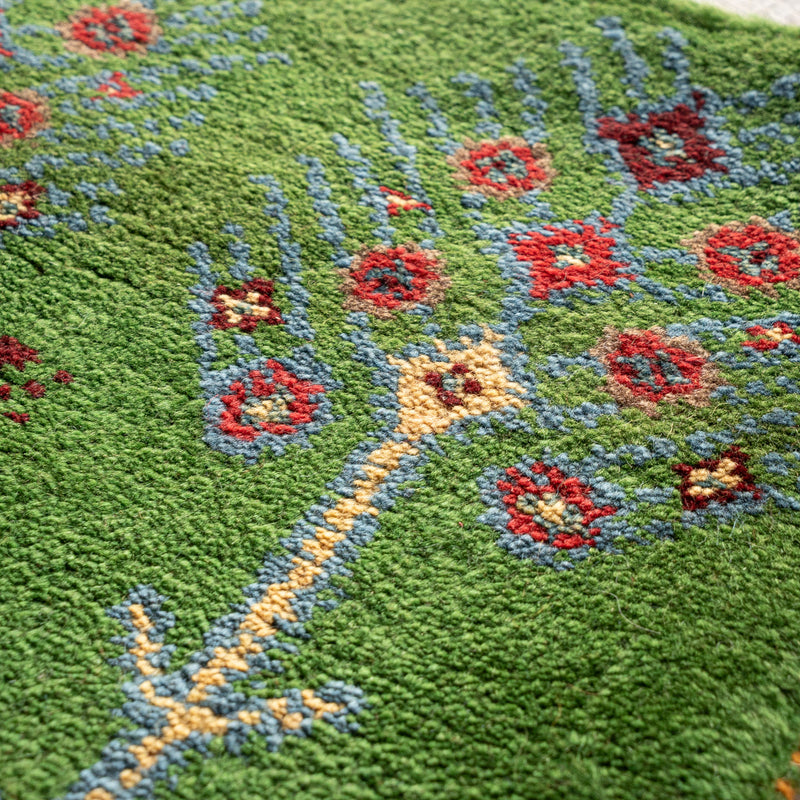 ギャッベ　ペルシャ手織り絨毯　座布団　43×42cm