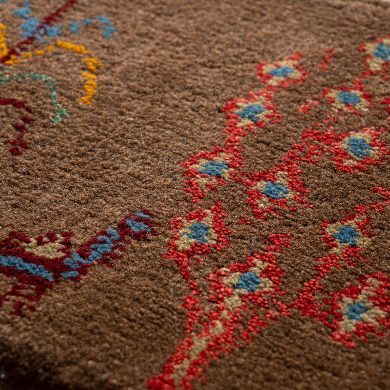 ギャッベ　ペルシャ手織り絨毯　座布団　44×37cm