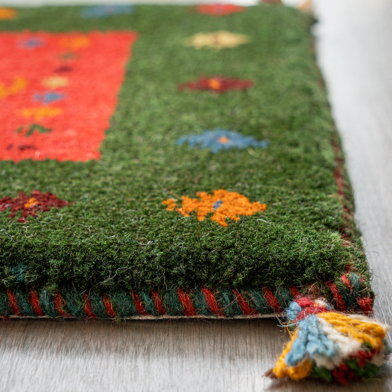 ギャッベ　ペルシャ手織り絨毯　座布団　39×40cm