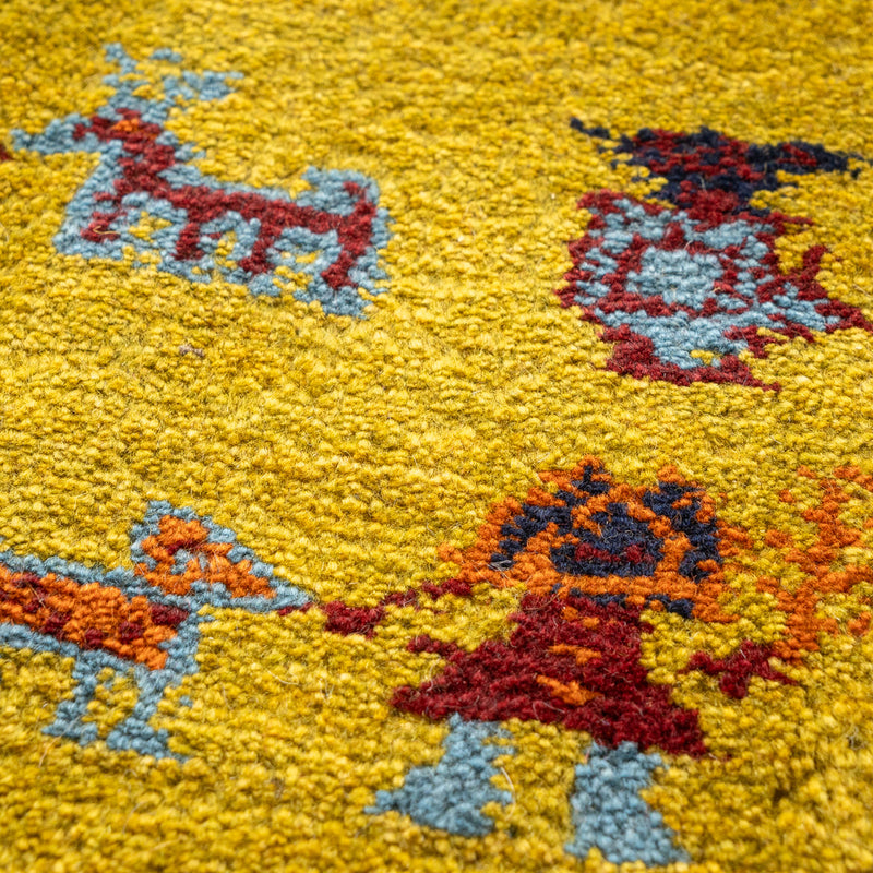ギャッベ　ペルシャ手織り絨毯　座布団　42×36cm