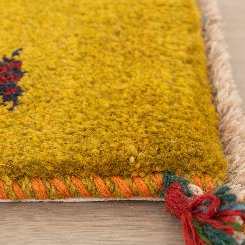 ギャッベ　ペルシャ手織り絨毯　座布団　42×36cm