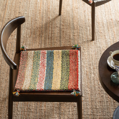 ギャッベ　ペルシャ手織り絨毯　座布団　39×42cm