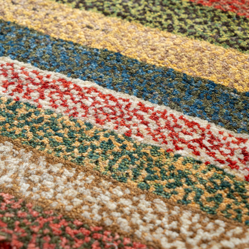 ギャッベ　ペルシャ手織り絨毯　座布団　39×42cm