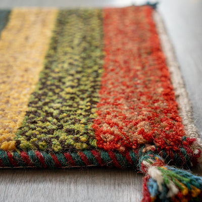 ギャッベ　ペルシャ手織り絨毯　座布団　39×42cm