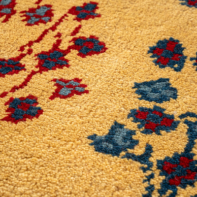 ギャッベ　ペルシャ手織り絨毯　座布団　45×42cm