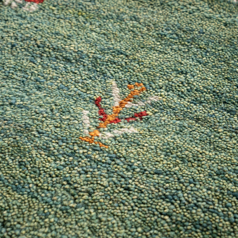 ギャッベ　ペルシャ手織り絨毯　座布団　40×42cm