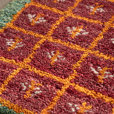 ギャッベ　ペルシャ手織り絨毯　座布団　41×43cm