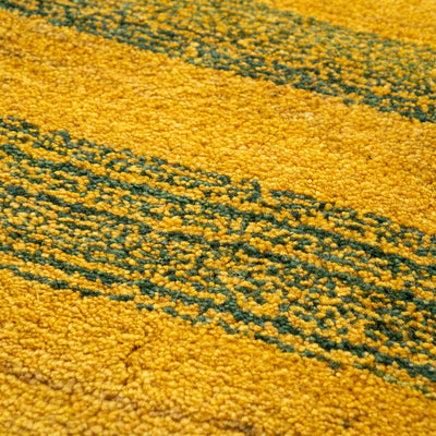 ギャッベ　ペルシャ手織り絨毯　座布団　43×37cm