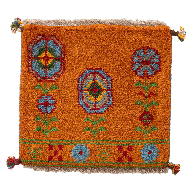 ギャッベ　ペルシャ手織り絨毯　座布団　43×41cm