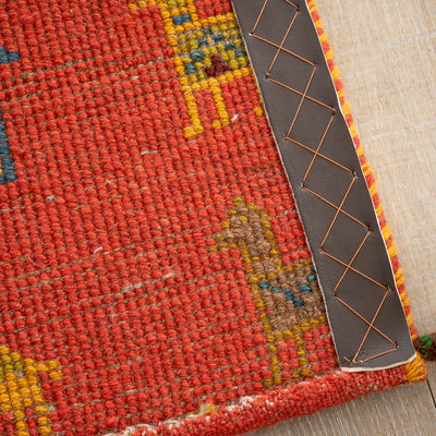 ギャッベ　ペルシャ手織り絨毯　座布団　42×41cm