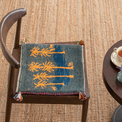 ギャッベ　ペルシャ手織り絨毯　座布団　43×40cm