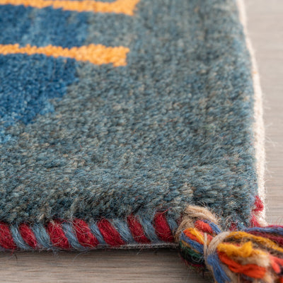 ギャッベ　ペルシャ手織り絨毯　座布団　43×40cm