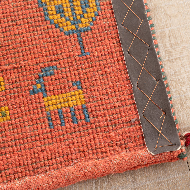 ギャッベ　ペルシャ手織り絨毯　座布団　40×40cm