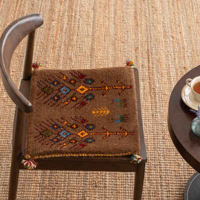 ギャッベ　ペルシャ手織り絨毯　座布団　45×41cm