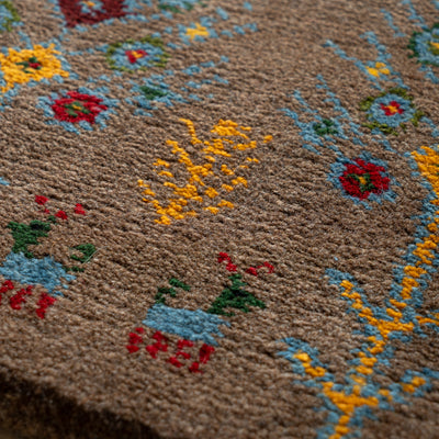 ギャッベ　ペルシャ手織り絨毯　座布団　45×41cm