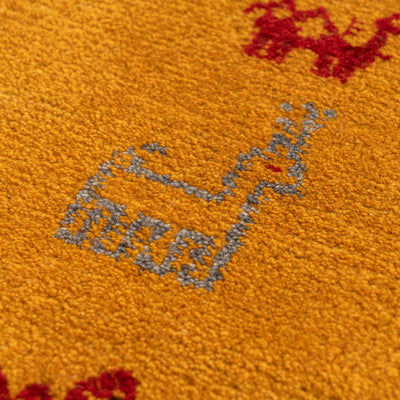 ギャッベ　ペルシャ手織り絨毯　座布団　42×41cm