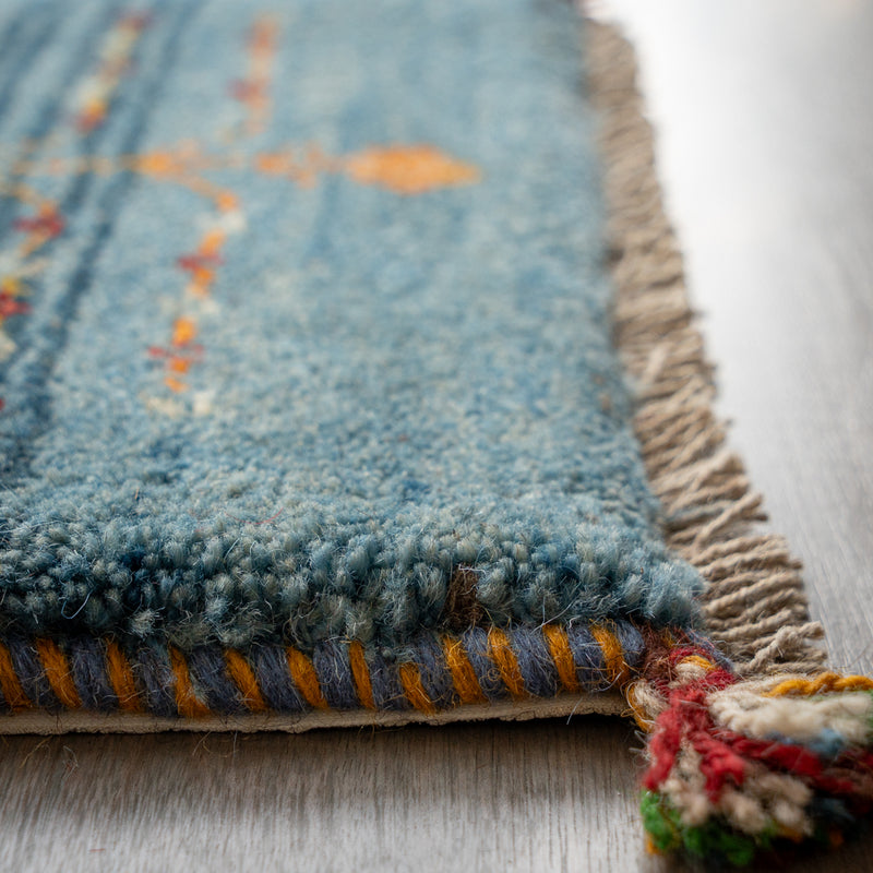 ギャッベ　ペルシャ手織り絨毯　座布団　44×40cm