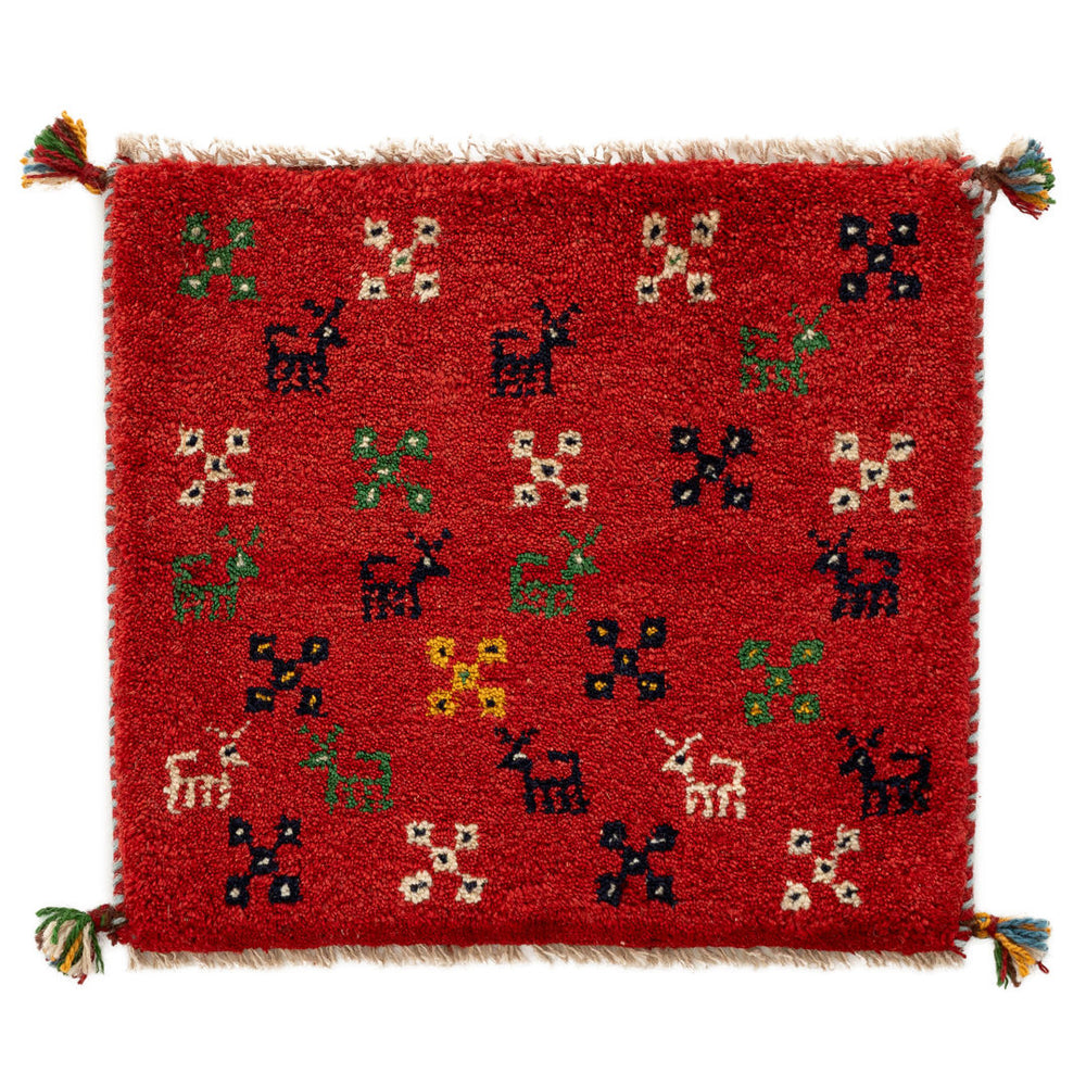 ペルシャ手織りギャッベ絨毯：リラックス空間を彩るオリジナルデザイン