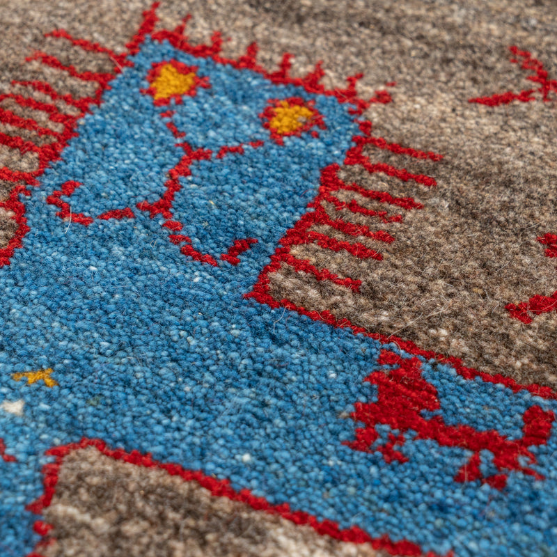 ギャッベ　ペルシャ手織り絨毯　座布団　46×44cm