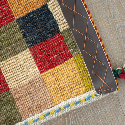 ギャッベ　ペルシャ手織り絨毯　座布団　42×42cm