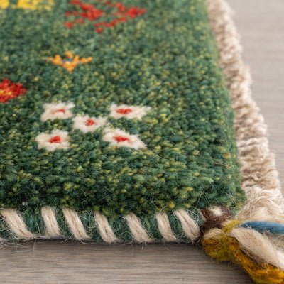 ギャッベ　ペルシャ手織り絨毯　座布団　42×39cm