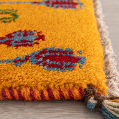 ギャッベ　ペルシャ手織り絨毯　座布団　39×38cm