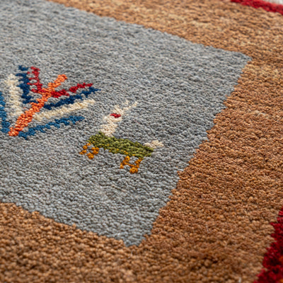 ギャッベ　ペルシャ手織り絨毯　座布団　43×41cm