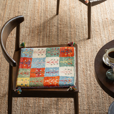 ギャッベ　ペルシャ手織り絨毯　座布団　40×41cm