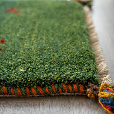 ギャッベ　ペルシャ手織り絨毯　座布団　42×40cm