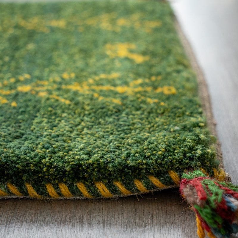 ギャッベ　ペルシャ手織り絨毯　座布団　41×41cm