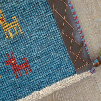 ギャッベ　ペルシャ手織り絨毯　座布団　44×40cm