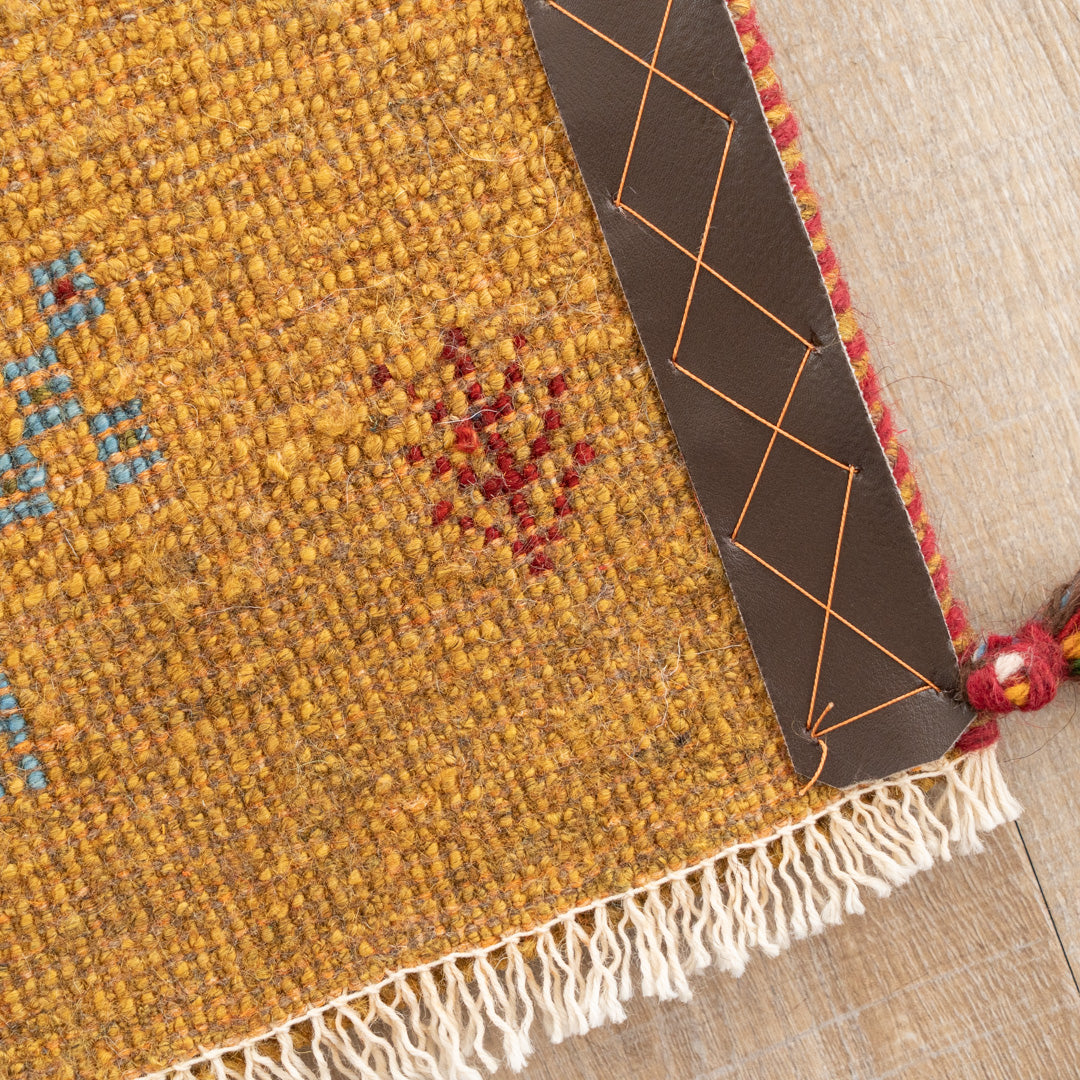 ギャッベ ペルシャ手織り絨毯 座布団 45×37cm – Persiadirect