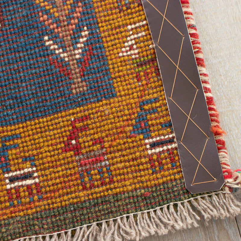 ギャッベ　ペルシャ手織り絨毯　玄関マット　46×45cm