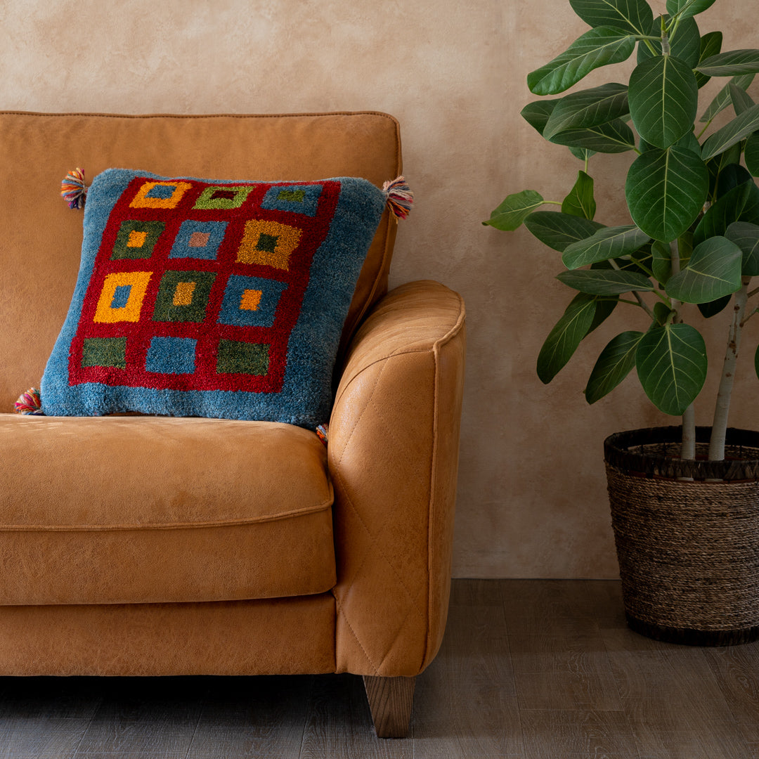 ペルシャ手織りギャッベ絨毯：リラックス空間を彩るオリジナルデザイン