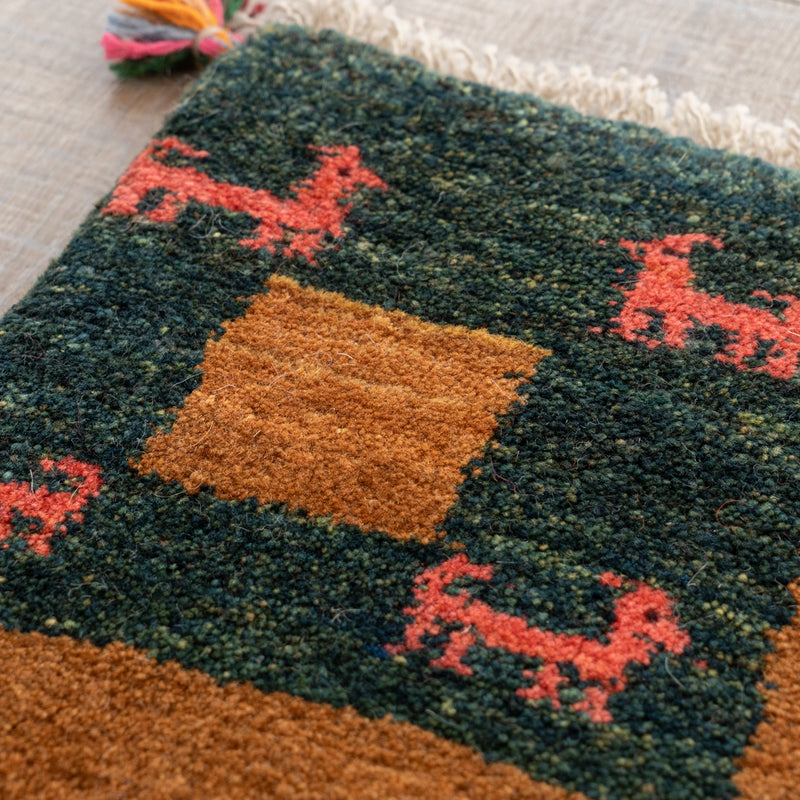 ペルシャ カーペット 43x38cm ギャッべ 座布団 手織り ギャべ ギャッベ ペルシャ手織り絨毯 座布団 39×39cm – Persiadirect