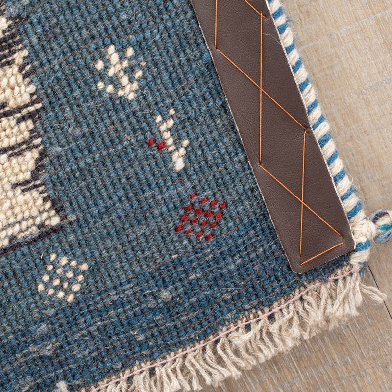ギャッベ ペルシャ手織り絨毯 座布団 44×46cm – Persiadirect