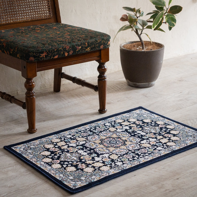 ペルシャカーペット玄関マット　スーザン柄　ネイビー　50×80cm